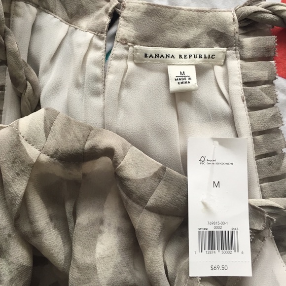 NWT Banana Republic Silk Round Neck Tank - Gray Taupe White - Medium M - Picture 4 of 4